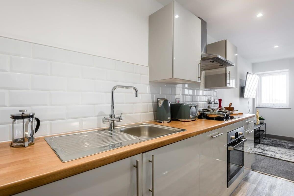 Contemporary 1 Bedroom Apartment In Central Hull Kingston upon Hull Extérieur photo