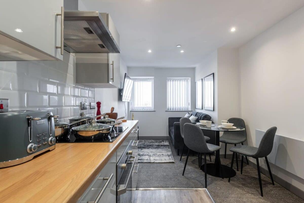 Contemporary 1 Bedroom Apartment In Central Hull Kingston upon Hull Extérieur photo